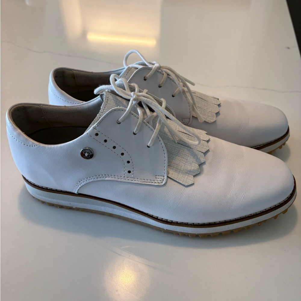 FootJoy (FJ) Sport Retro - Classic White Lace-Up Golf Shoes with Kiltie Fringe